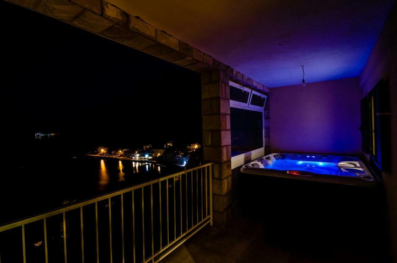 Adriatic - Apartment With Jacuzzi Собра Экстерьер фото